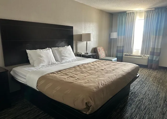 Quality Inn Calhoun North I-75